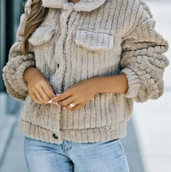 New Plush fleece button up jacket - Picture 3 of 15